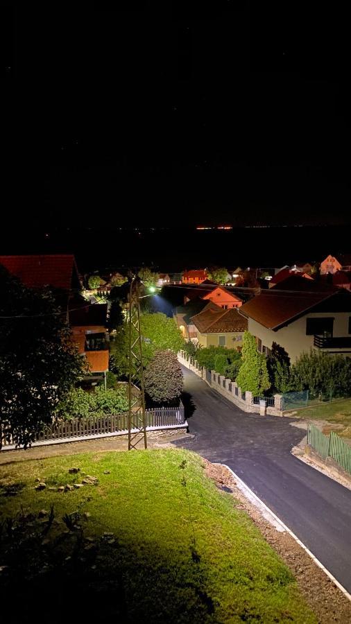 Apartman-Suite Marinero Vârşeţ Exterior foto