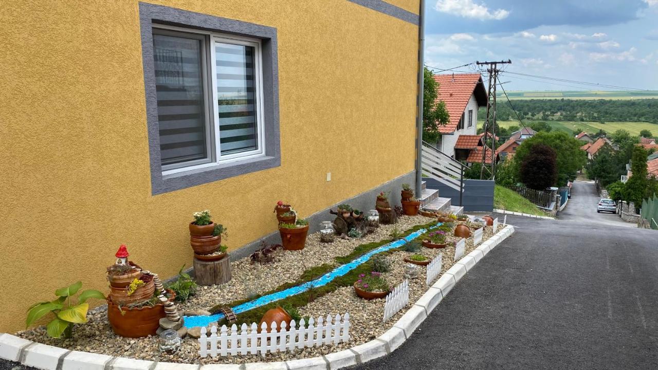 Apartman-Suite Marinero Vârşeţ Exterior foto