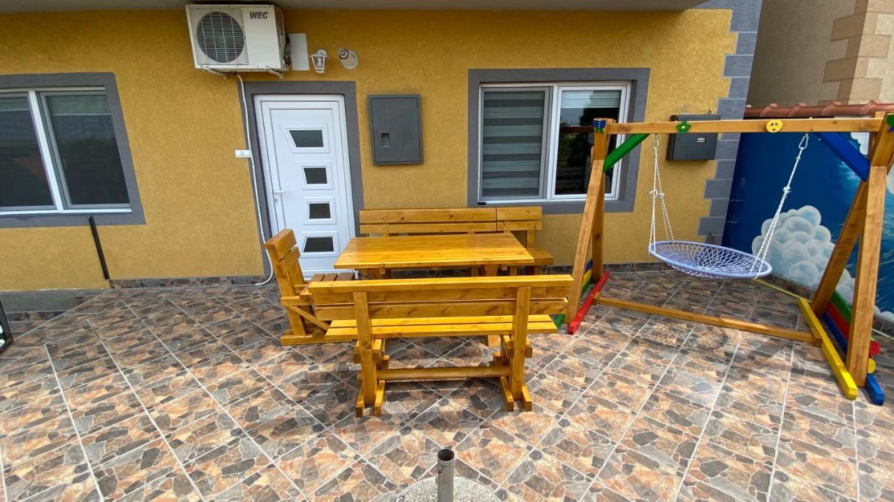 Apartman-Suite Marinero Vârşeţ Exterior foto