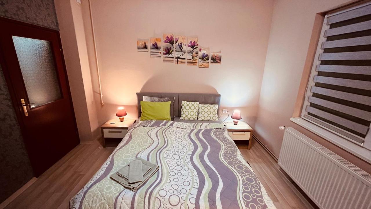 Apartman-Suite Marinero Vârşeţ Exterior foto