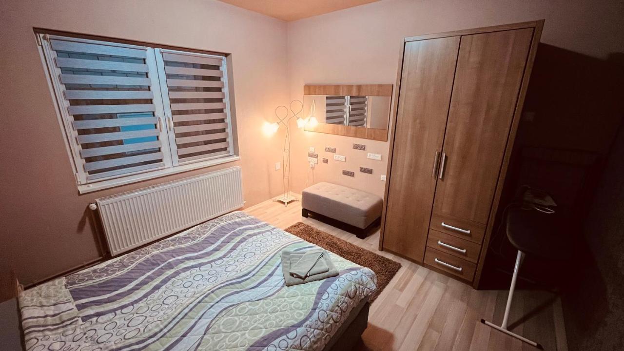 Apartman-Suite Marinero Vârşeţ Exterior foto