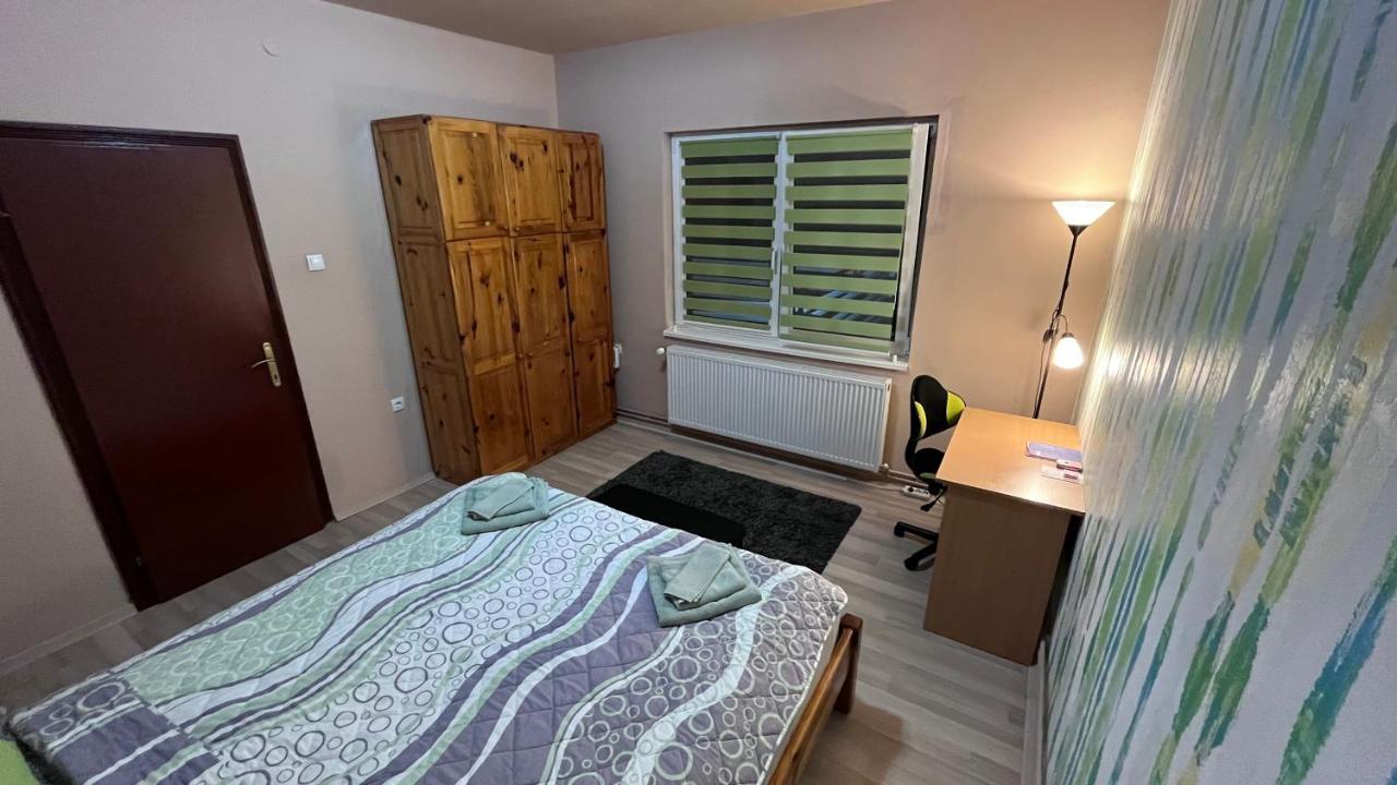 Apartman-Suite Marinero Vârşeţ Exterior foto